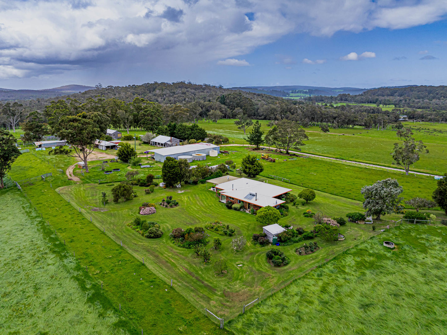 114 Walter Pierce Road Hazelvale WA 6333