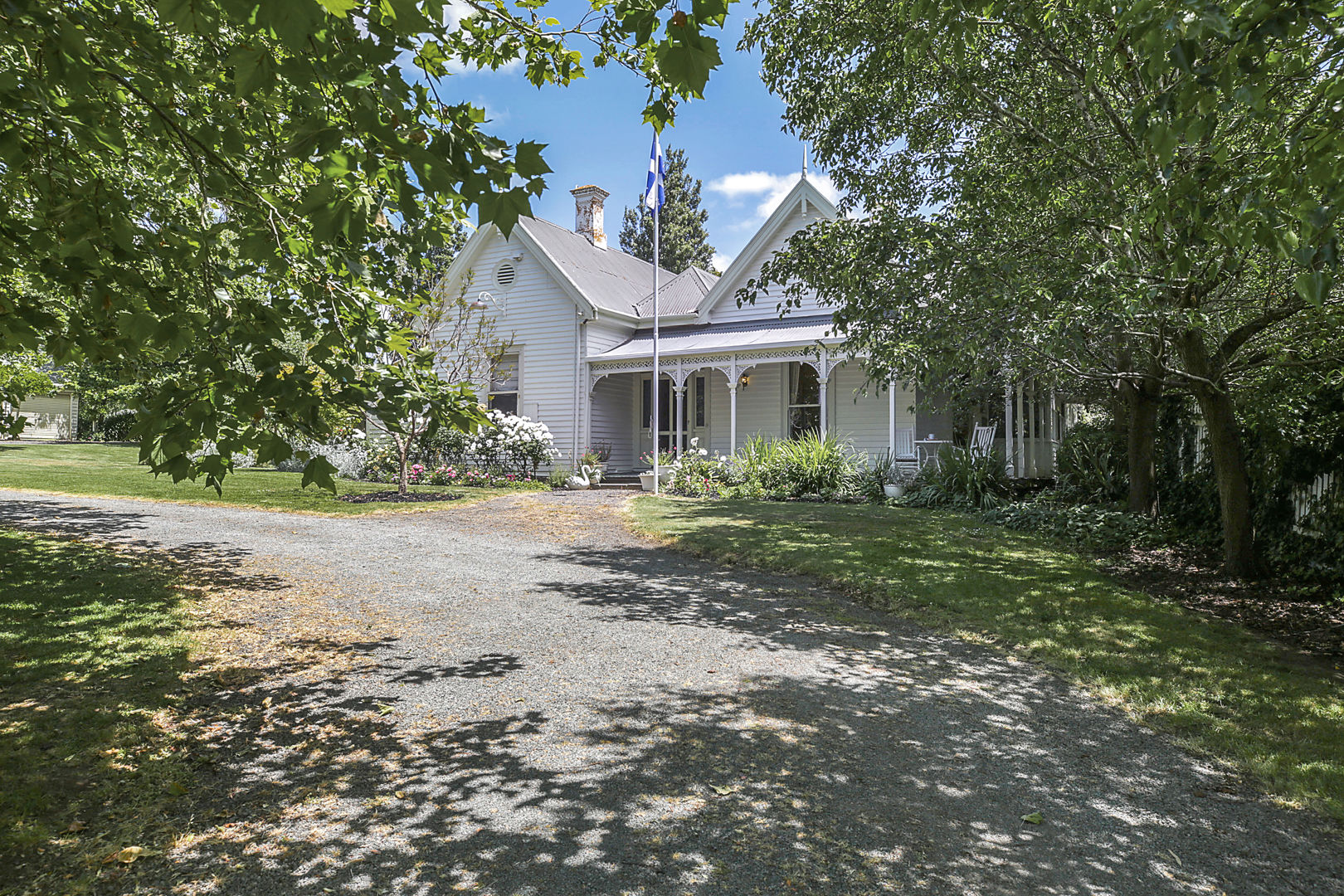 21 Dimora Avenue Camperdown VIC 3260