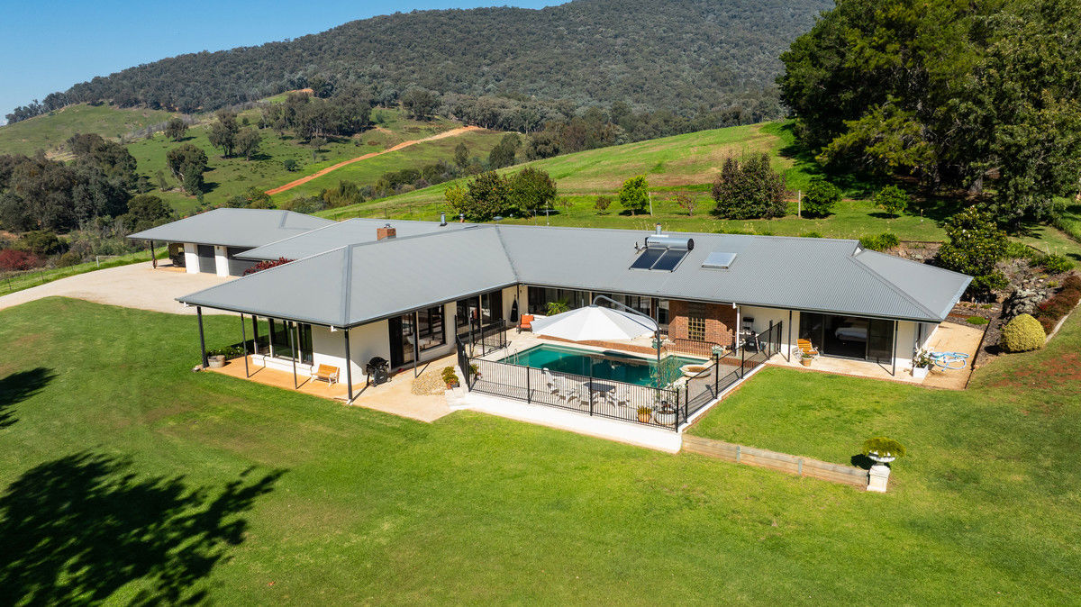 619 Hellhole Creek Road Kergunyah VIC 3691