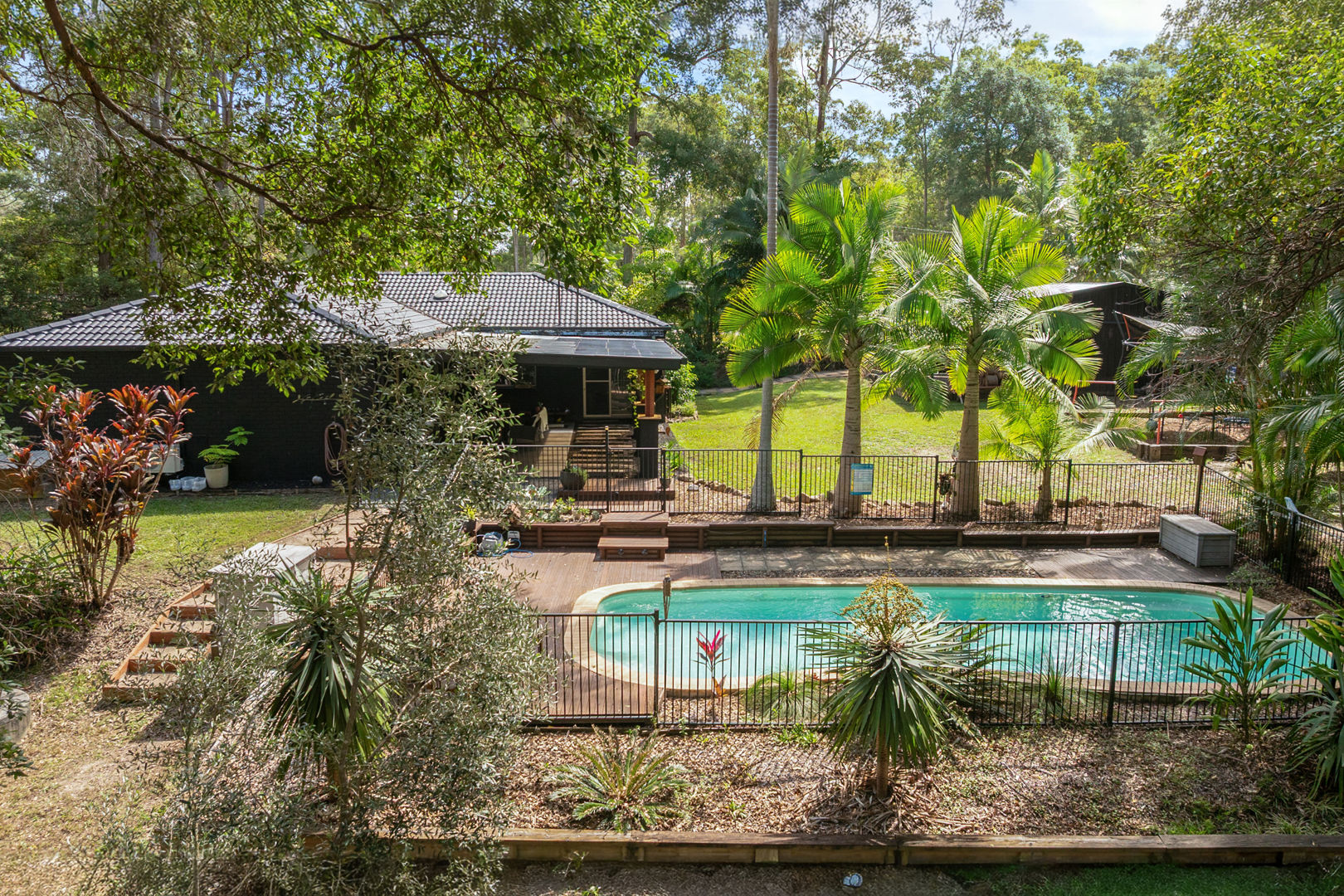 4 Sapling Court Pomona QLD 4568