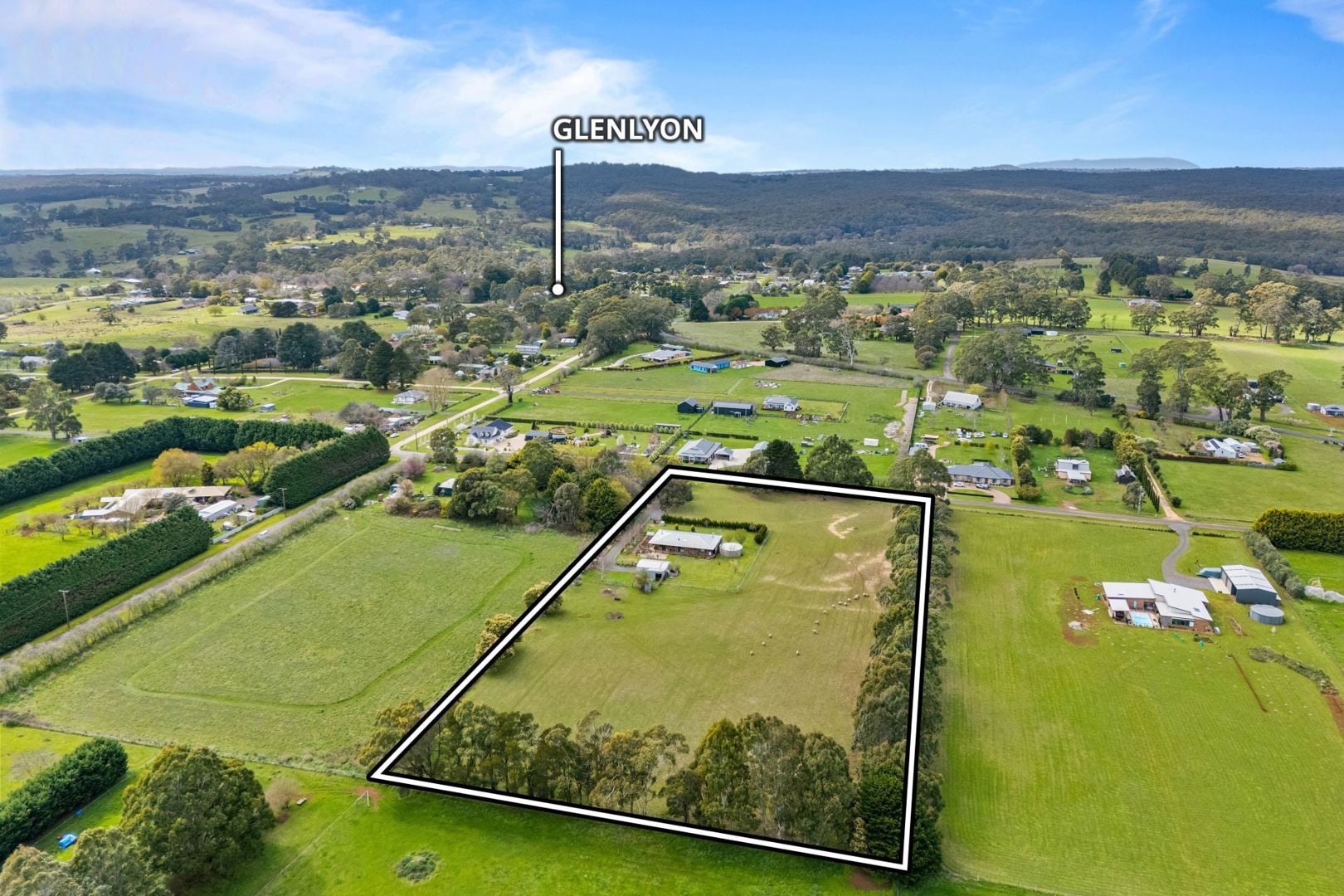 25 McMahons Road Glenlyon VIC 3461