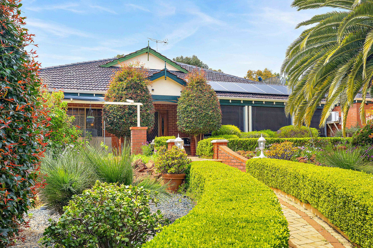 12 O'Neill Place Bedfordale WA 6112