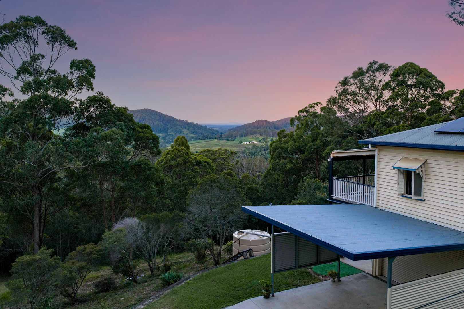 15 Phillips Road Ross Creek QLD 4570