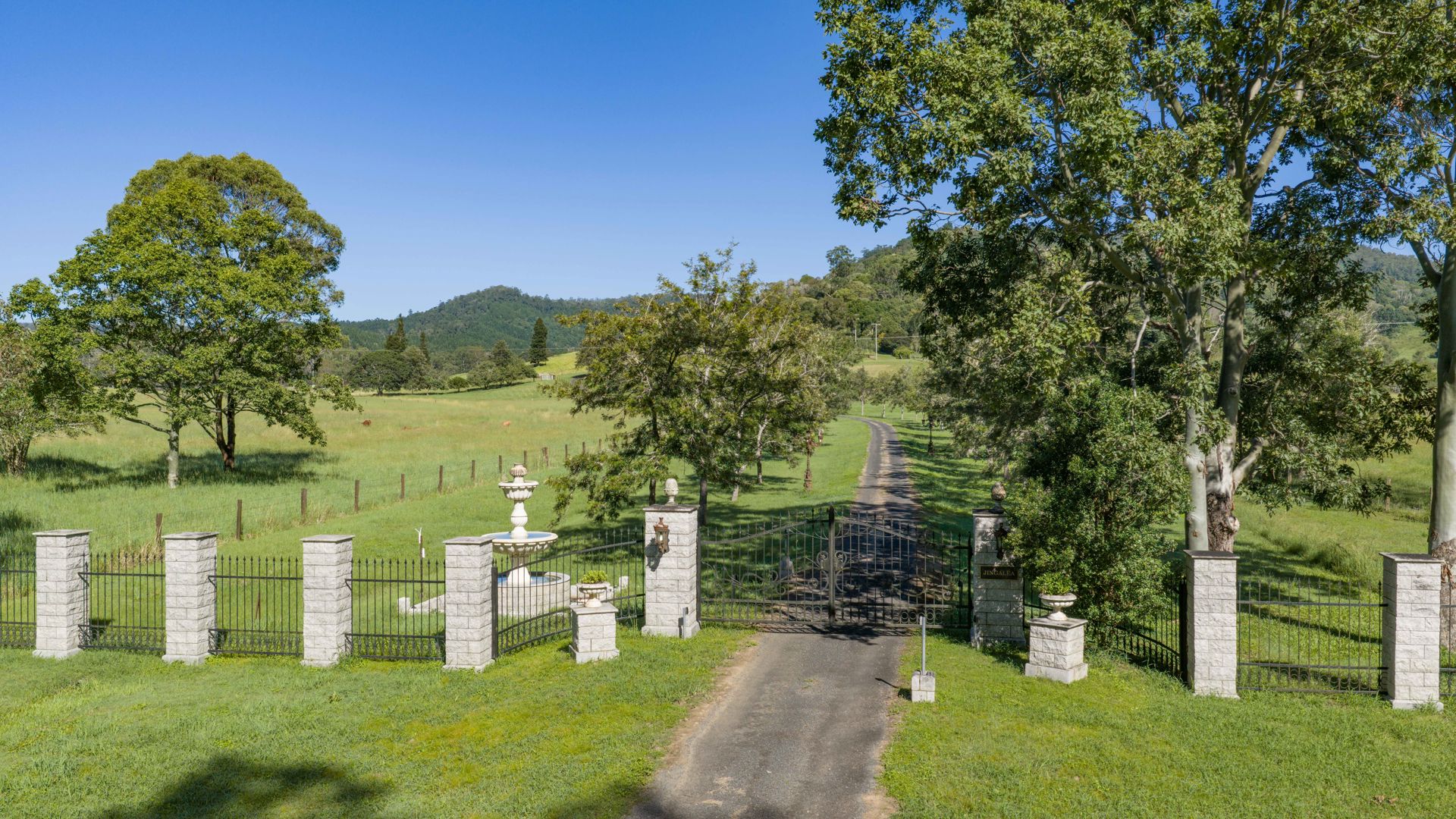 60 Coonoongibber Creek Road Brooloo QLD 4570