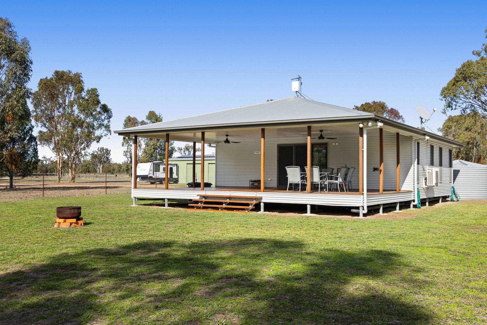 37 Dennison Park Drive Leyburn QLD 4365