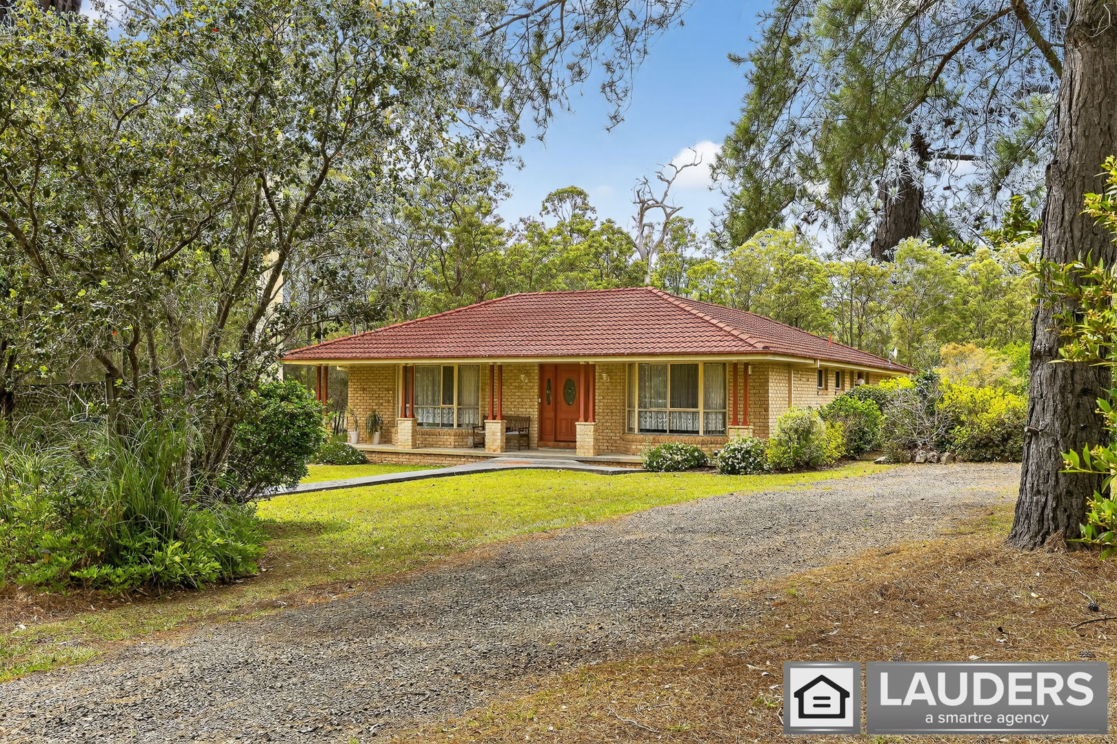 18 Mullalone Place Pampoolah NSW 2430