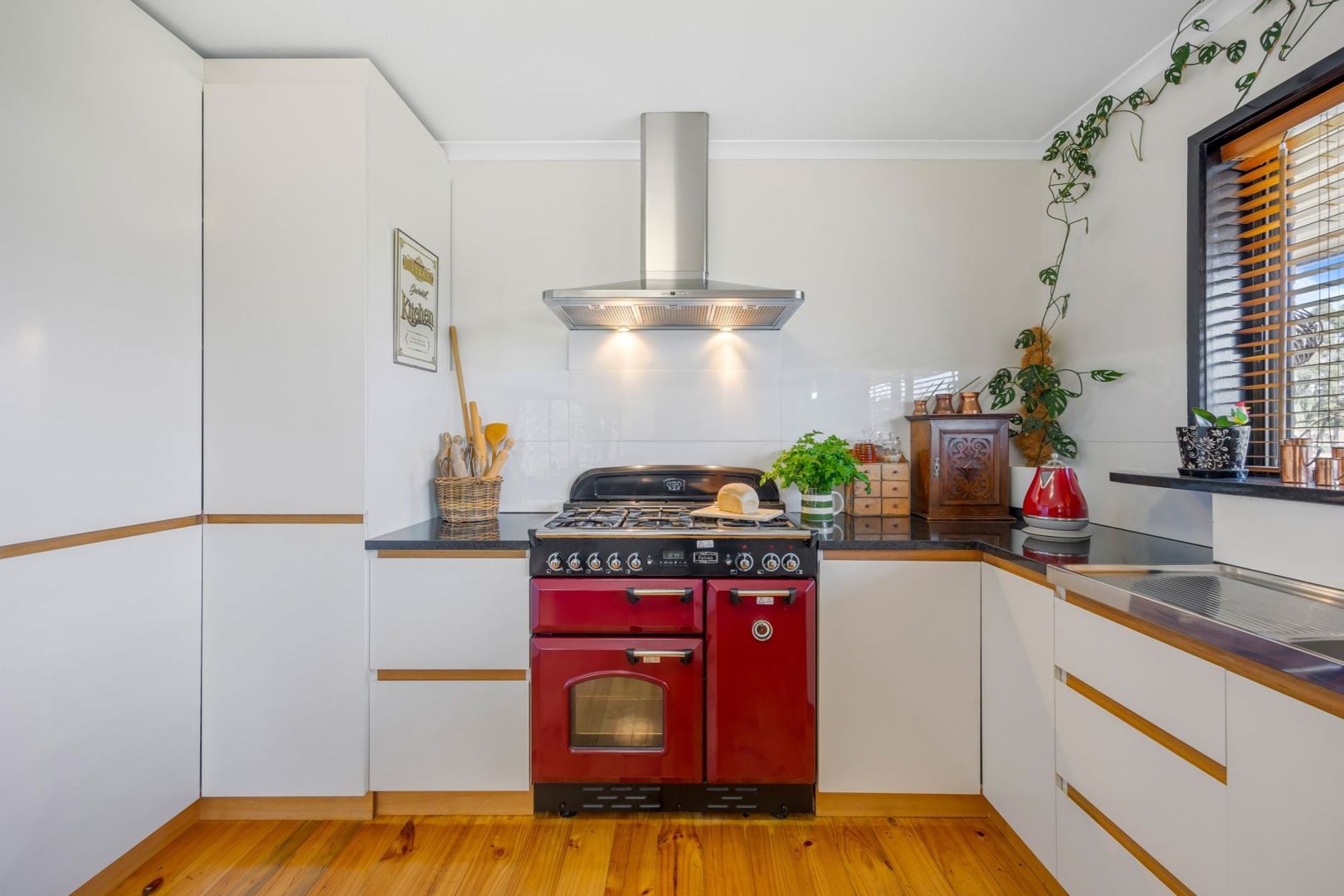 25 McMahons Road Glenlyon VIC 3461