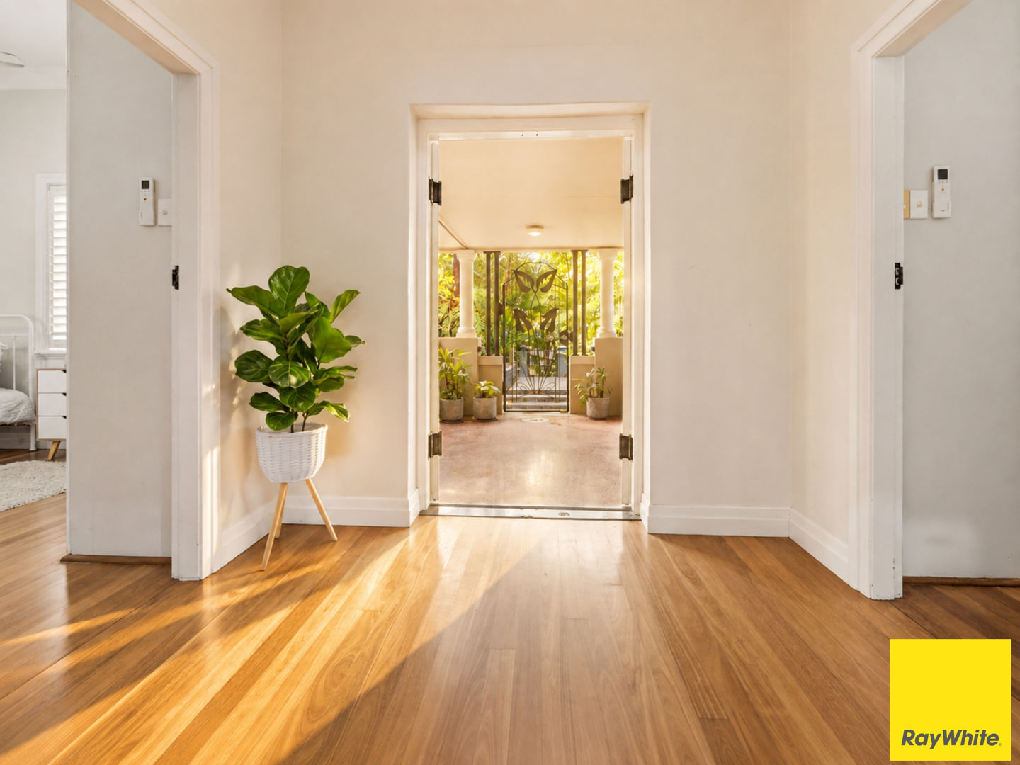 207-215 Bruce Highway Edmonton QLD 4869