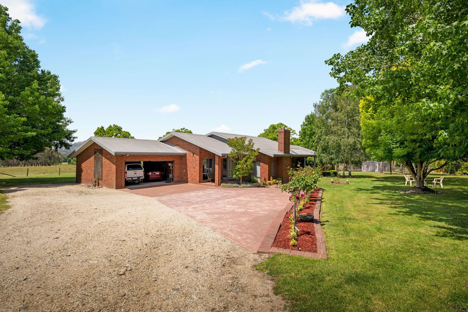 1672 Kiewa Valley Highway Kiewa VIC 3691