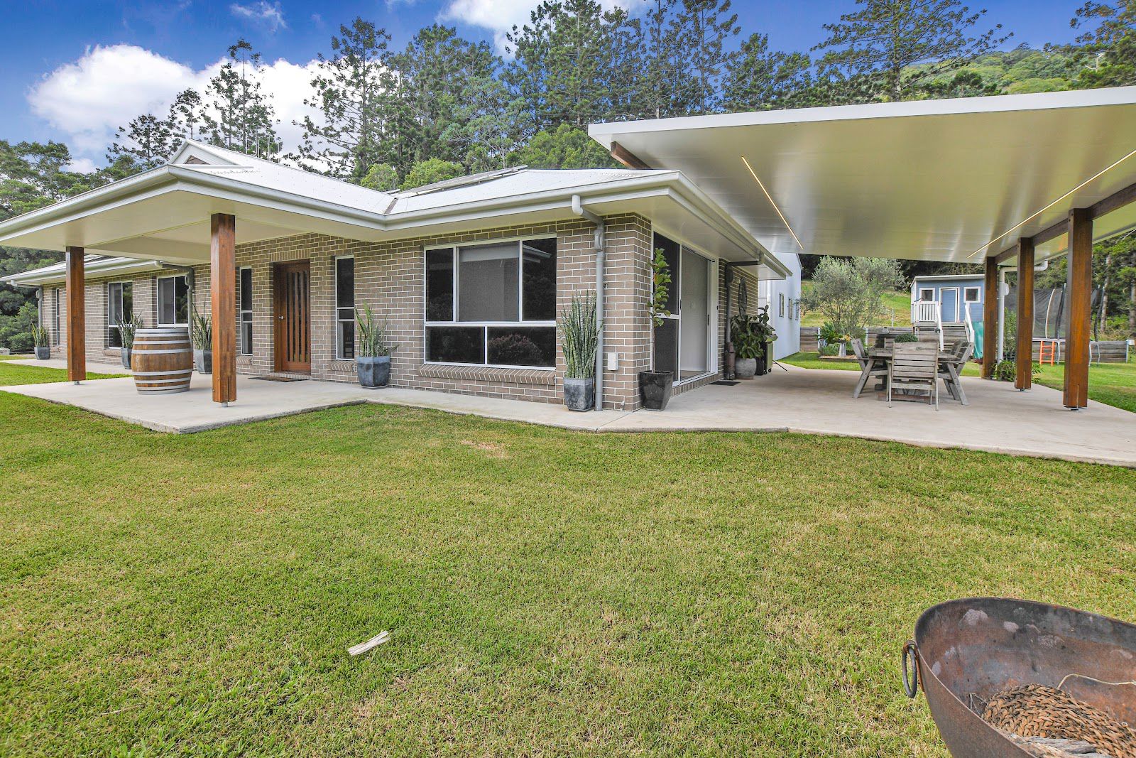 364 Mullins Creek Road Goomboorian QLD 4570