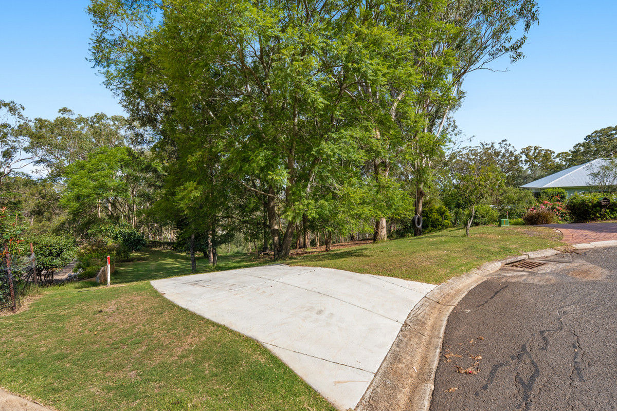 28 Coral Sea Drive Middle Ridge QLD 4350