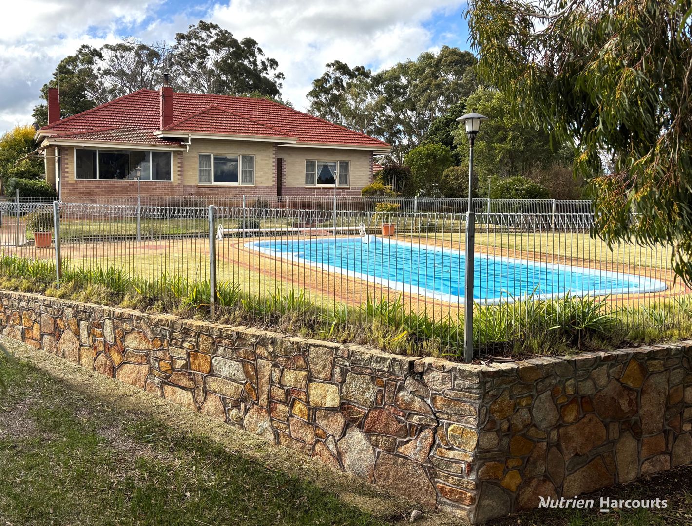 . 'Oak Hill' Williams WA 6391