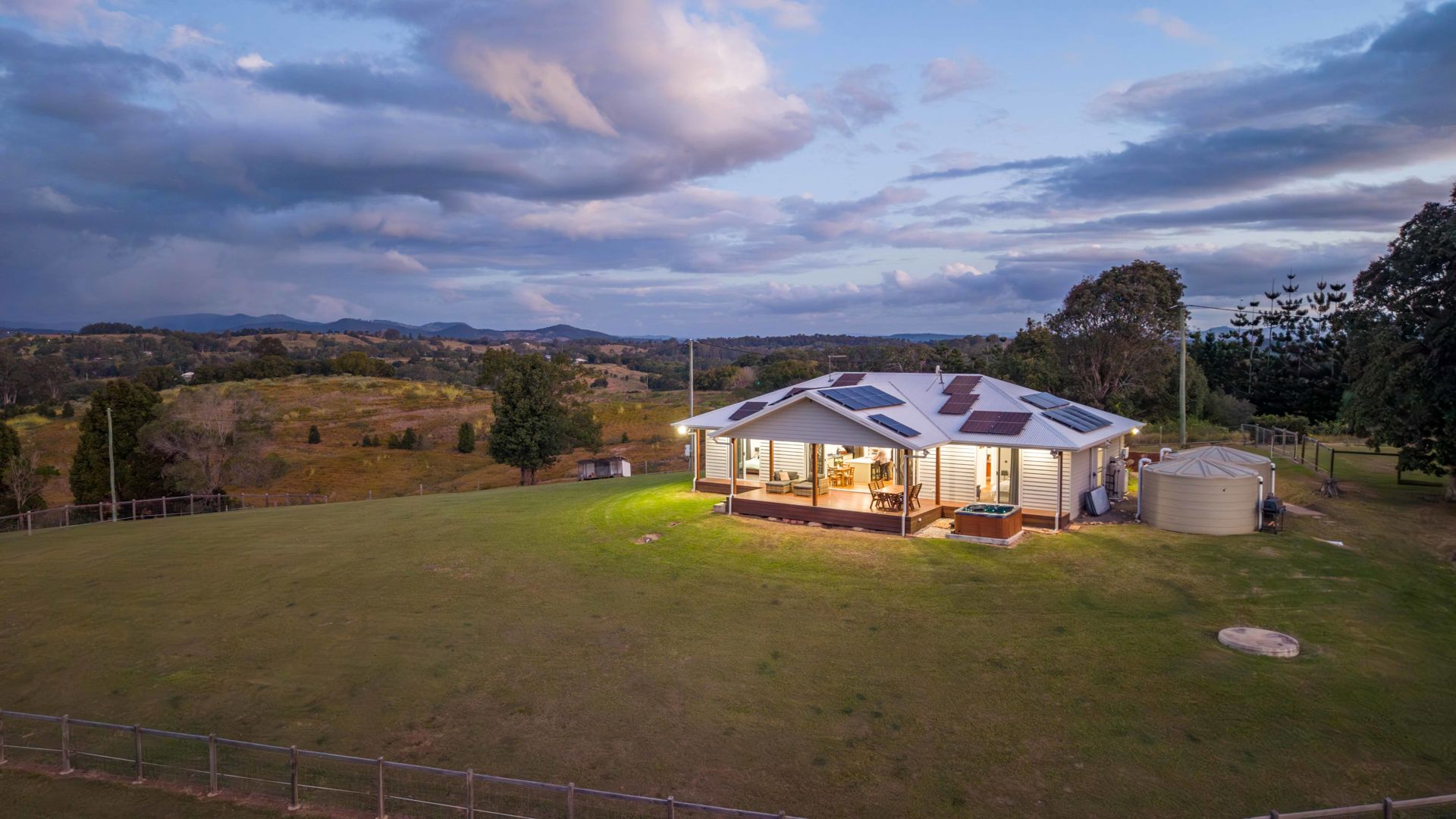 484 Old Goomboorian Road Veteran QLD 4570
