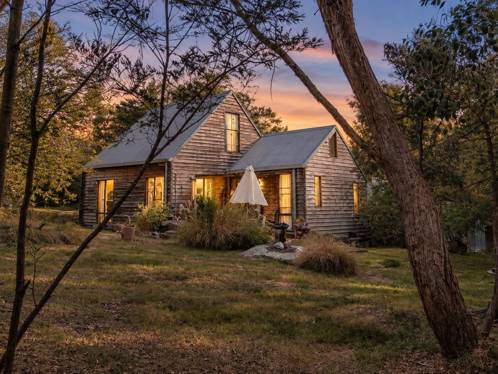 17-19 Elizabeth Avenue Uralla NSW 2358