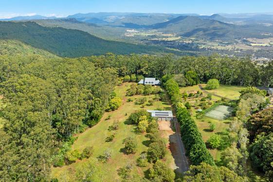 118 Beacon Road Tamborine Mountain QLD 4272