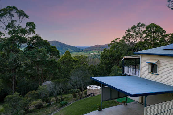 15 Phillips Road Ross Creek QLD 4570