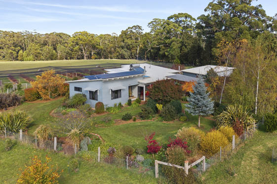 97 Cranneys Lane Trentham VIC 3458
