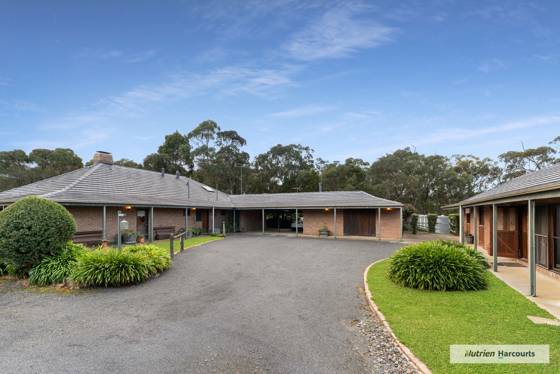 320 South Mountain Road Upper Plenty VIC 3756