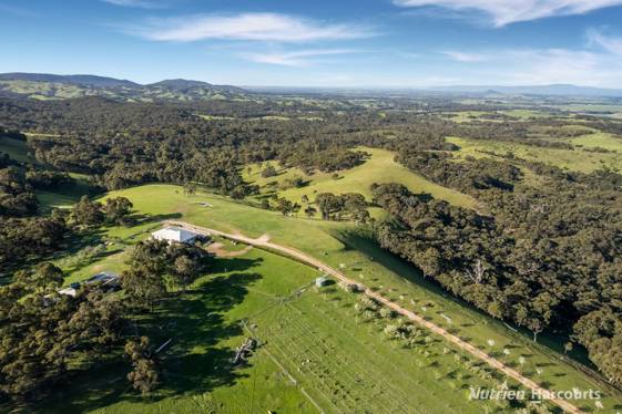 140 Split Staff Gully Road Willowmavin VIC 3764