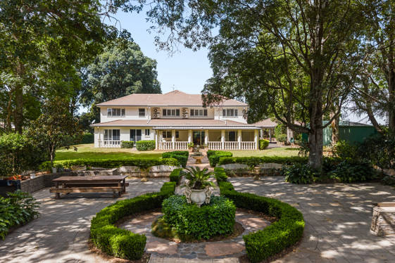 102 Hi Winds Road Blue Mountain Heights QLD 4350