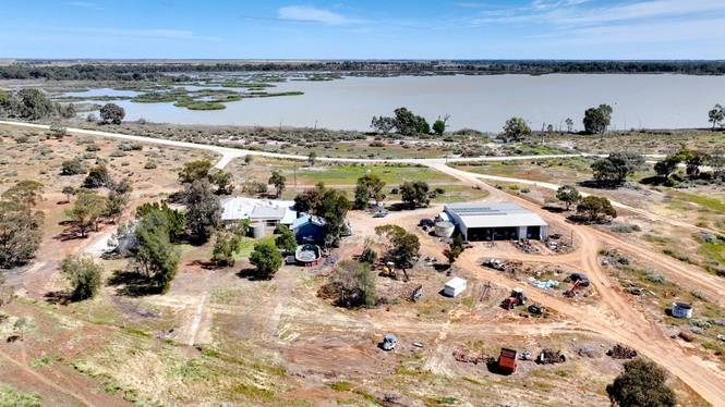 190  Pratt Road  Reedy Lake VIC 3579