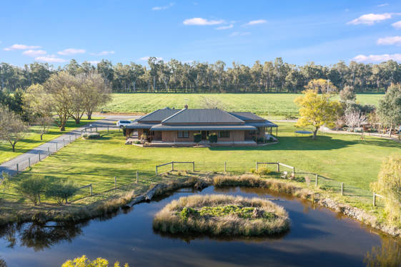 220 Bridge Road Toolamba VIC 3614