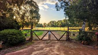 Farm Property for Sale - 131 Ashton Road Bullsbrook WA 6084