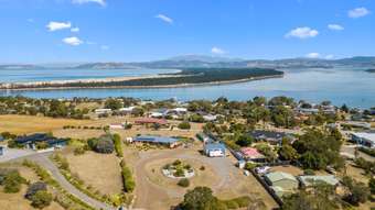 Farm Property for Sale - 19 Wards Avenue Lewisham TAS 7173