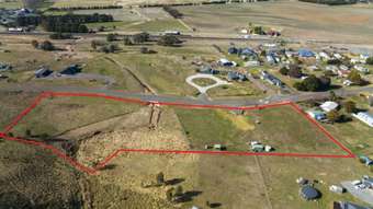 Farm Property for Sale - 41 Mulwaree Street Tarago NSW 2580