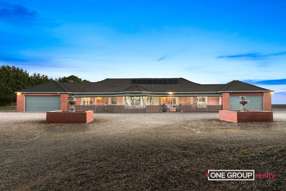 75 Captain Pearson Drive Mickleham VIC 3064