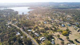 Farm Property for Sale - 6  Plover Court Laidley Heights QLD 4341