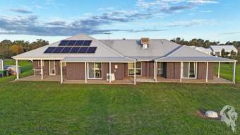 202 Riverside Drive Narrabri NSW 2390