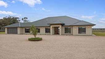 Farm Property for Sale - 123 Elephant Trunk Road Cobdogla SA 5346