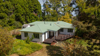 "Rose Vall Toms Gully Road Black Mountain NSW 2365