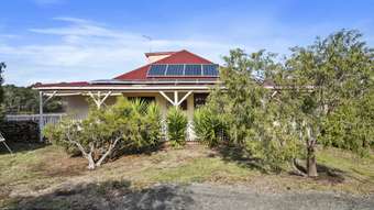 Farm Property for Sale - 21 Cathcart Street Swansea TAS 7190