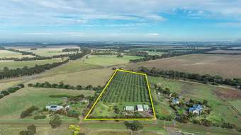 Farm Property for Sale - 5 Christopher Court Lismore VIC 3324