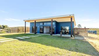 Farm Property for Sale - 26 The Lookout Karakin WA 6044