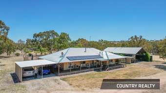 Farm Property for Sale - 8 Leeder Road, Mokine Northam WA 6401