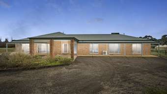 Farm Property for Sale - 19 Lyttle Crescent Cardigan Village VIC 3352