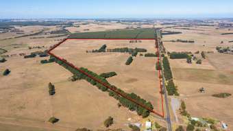 Farm Property for Sale - Cnr Hamilton - Port Fairy Road &amp; Donovans Lane Macarthur VIC 3286