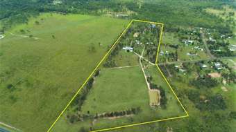Farm Property for Sale - 18 Waratah Drive Morton Vale QLD 4343