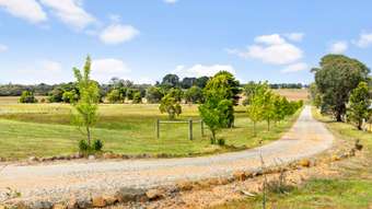 Farm Property for Sale - 571 Sebastopol - Smythesdale Road Ross Creek VIC 3351