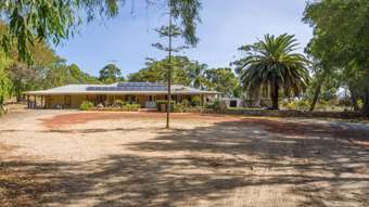 Farm Property for Sale - 415 King Drive Woodridge WA 6041