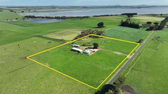 Farm Property for Sale - 105 Chocolyn Road Chocolyn VIC 3260