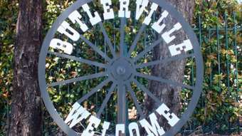 Farm Property for Sale - 6 Lansdowne Drive Raglan NSW 2795