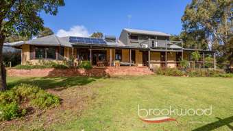 Farm Property for Sale - 135 Hinkler Road Wooroloo WA 6558