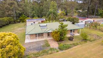 Farm Property for Sale - 2 Eileen Court Kensington Grove QLD 4341