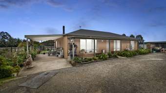 Farm Property for Sale - 3 William Court Berringa VIC 3351