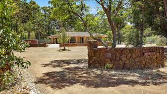 Farm Property for Sale - 72 Wallangarra Drive Bedfordale WA 6112