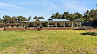 Farm Property for Sale - 2 Cartland Court Bedfordale WA 6112